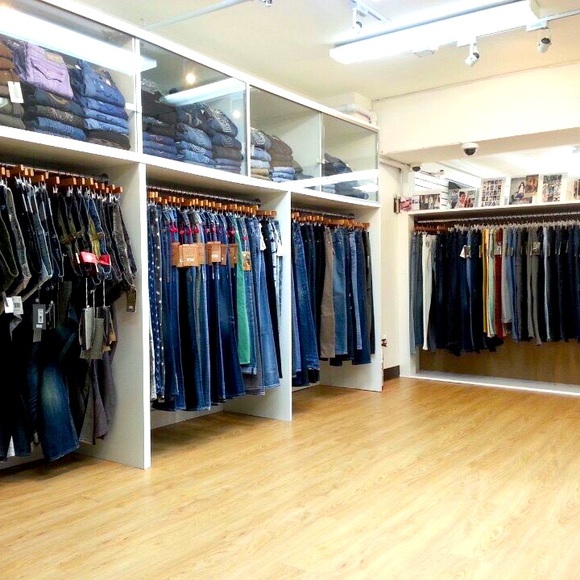 100% Authentic Premium brands - Picture 2 of 6